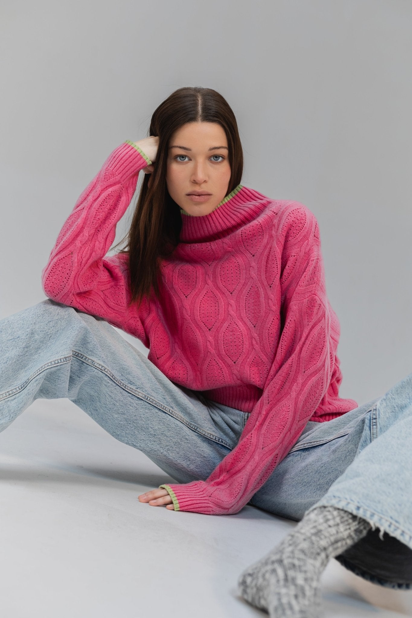 No One Is Me - turtleneck - Maison Lointaine