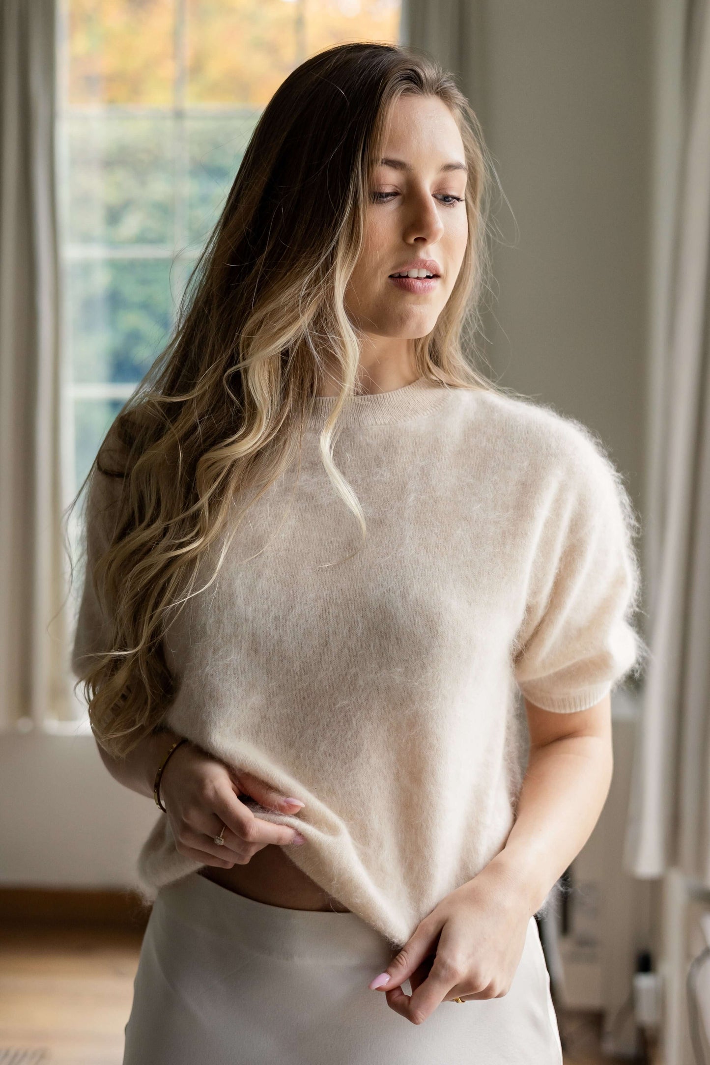Odette Brushed short sleave sweater - Beige - Maison Lointaine  - 100% Sustainable Cashmere
