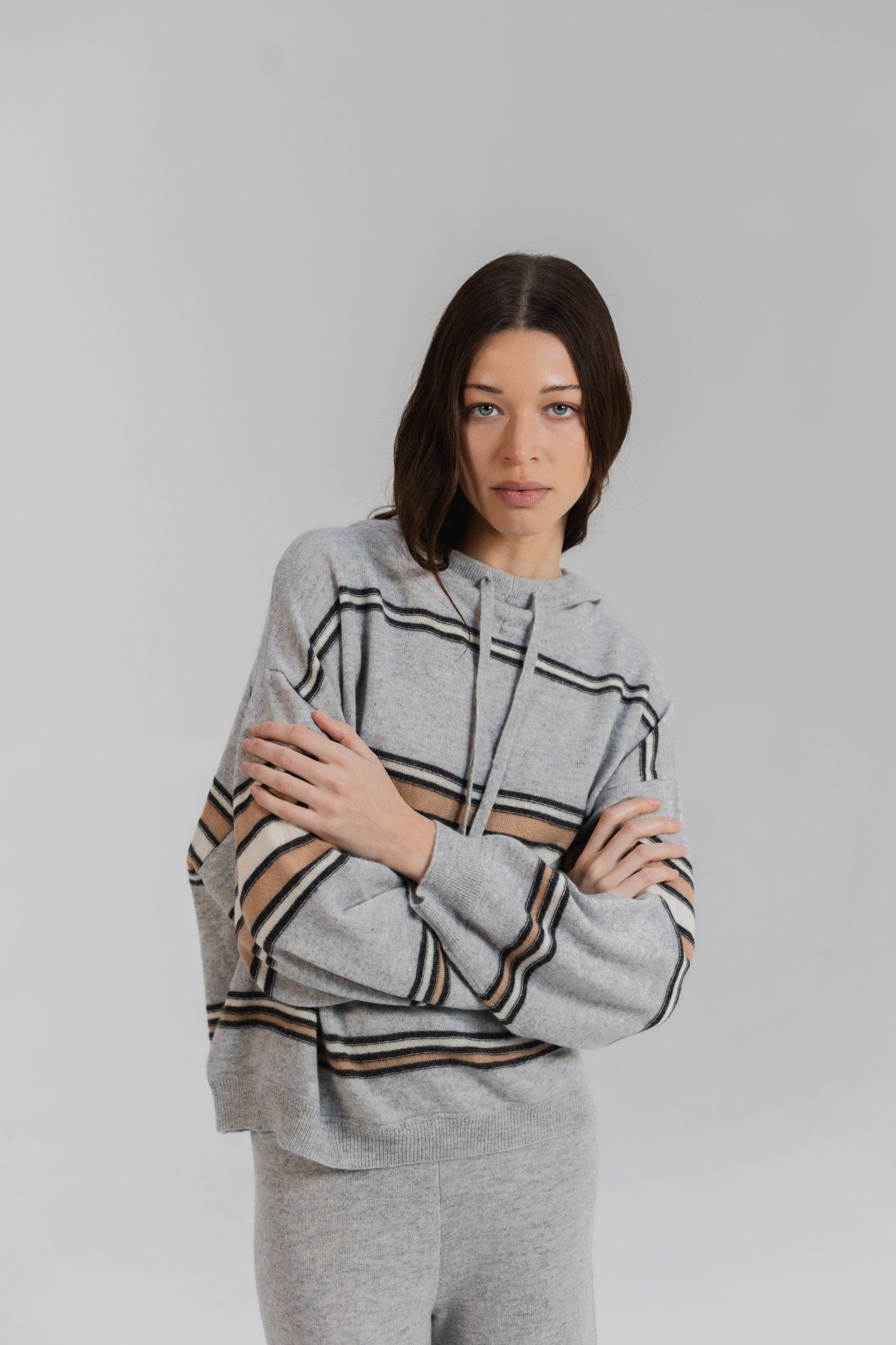 Maison Lointaine a little touch - sweater 100% pure sustainable cashmere