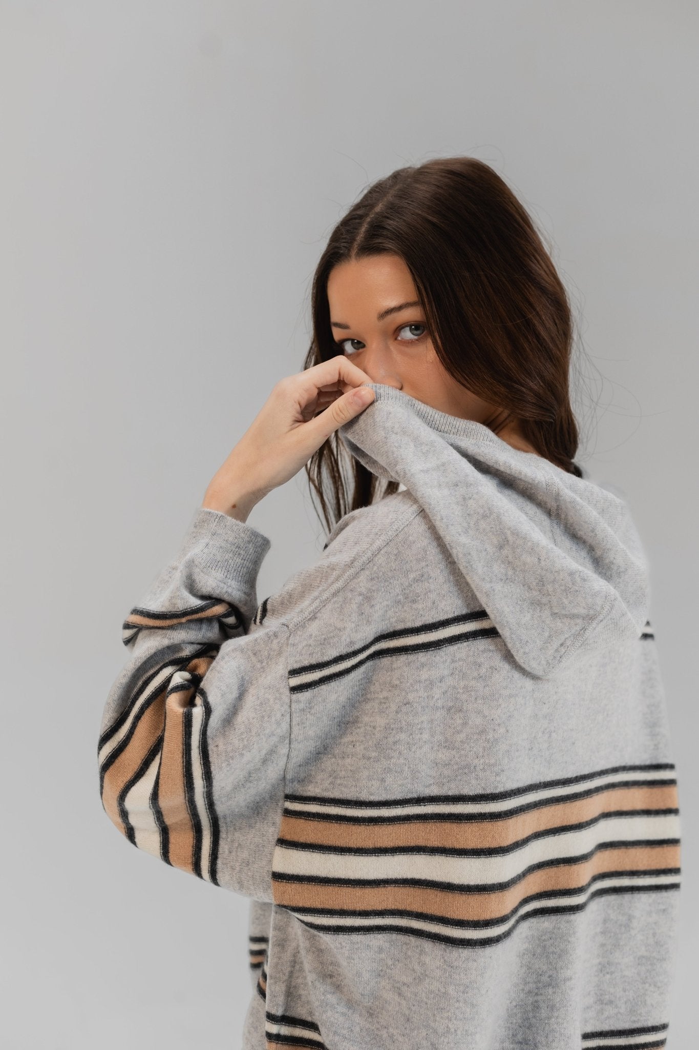 Maison Lointaine a little touch - sweater 100% pure sustainable cashmere