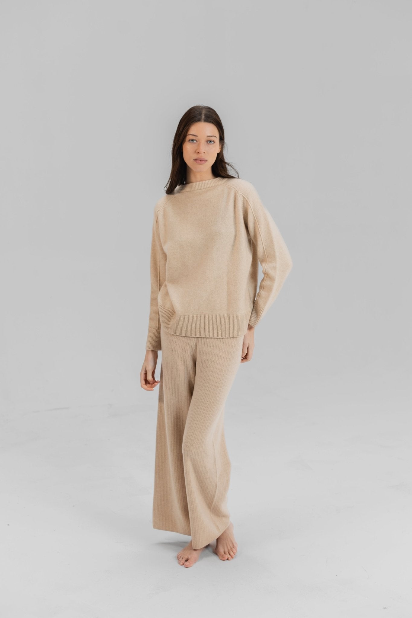 Naked Truth - sweater - Maison Lointaine 