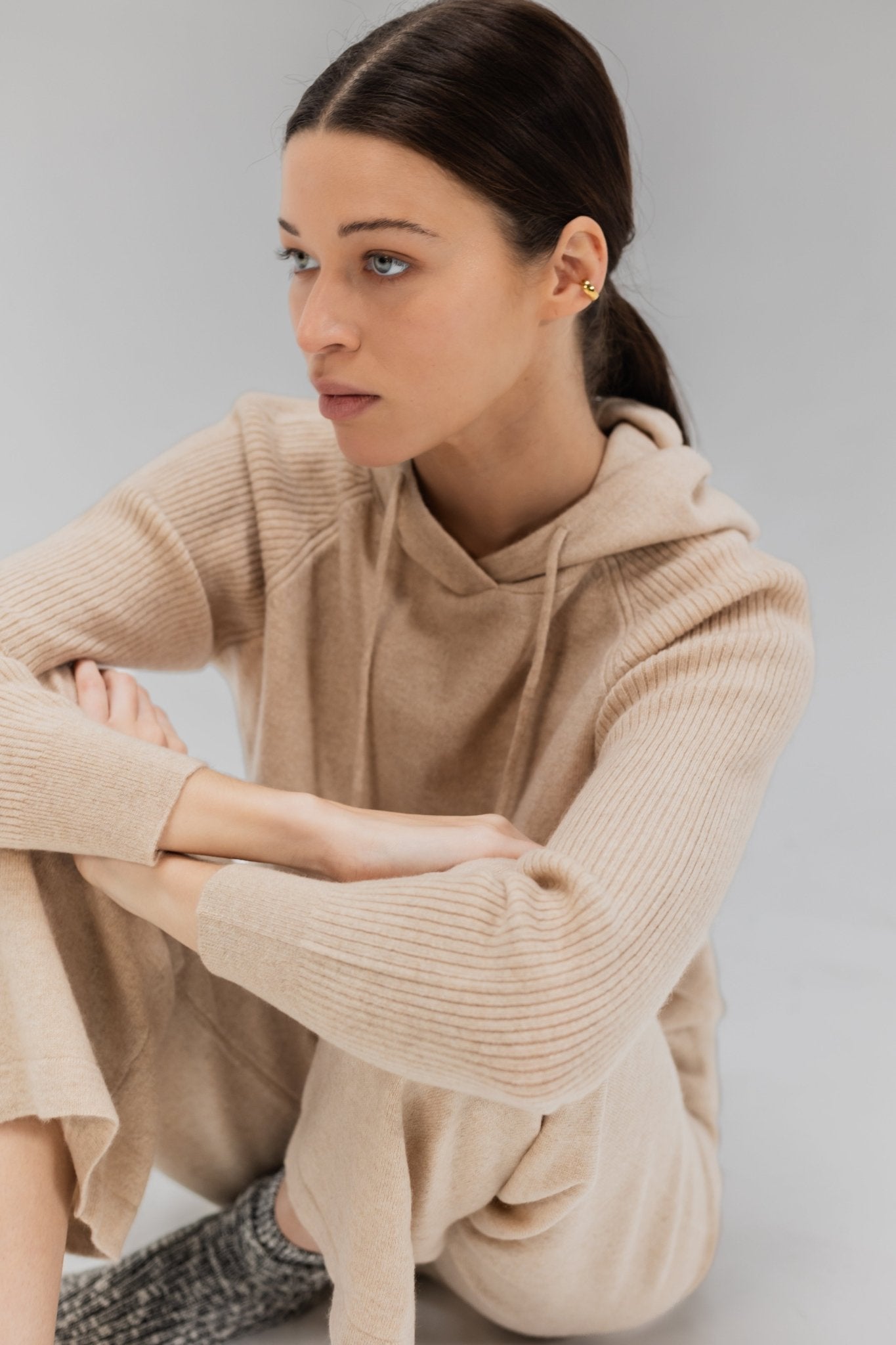 Timeless Elegance - sweater - Maison Lointaine 