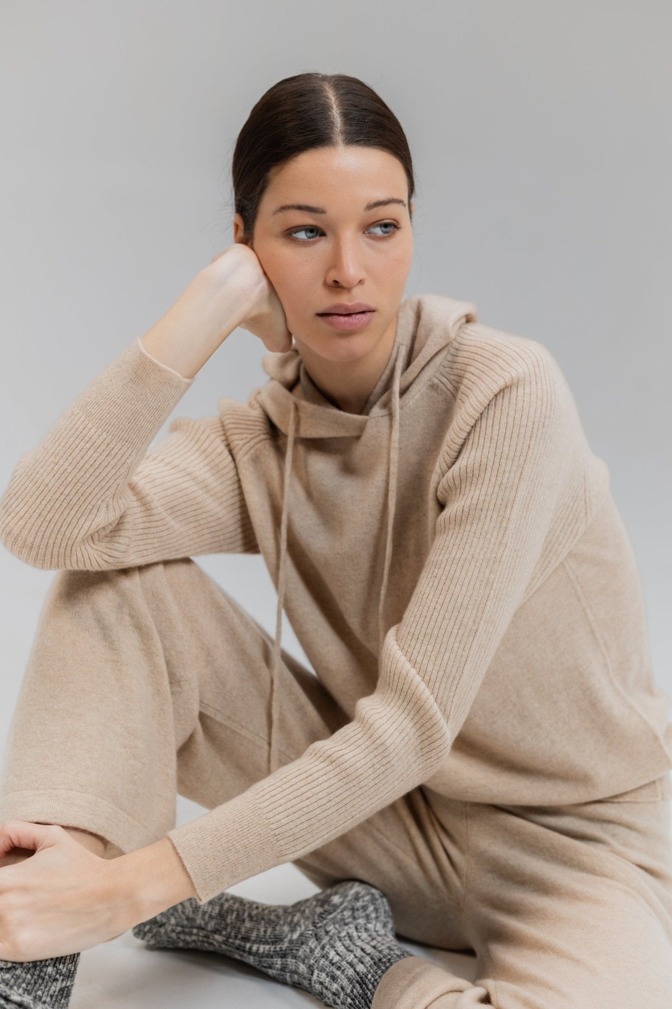 Timeless Elegance - sweater - Maison Lointaine 